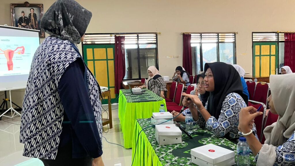 Seminar Kesehatan Reproduksi Remaja FK UGM 2025